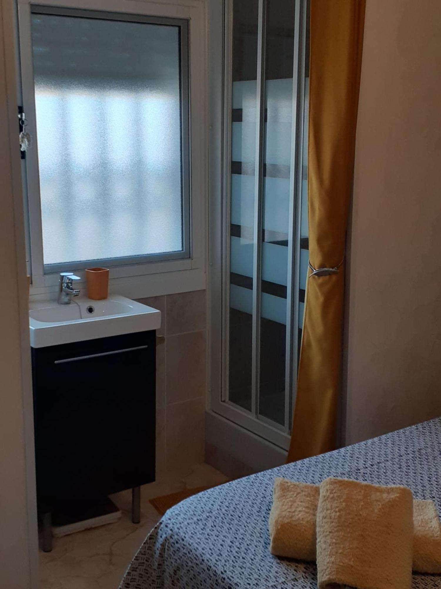 Appartement Vue Mer 40 Metres De La Plage Кульера Экстерьер фото